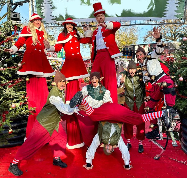 alt" En attendant Noel" pépites productions