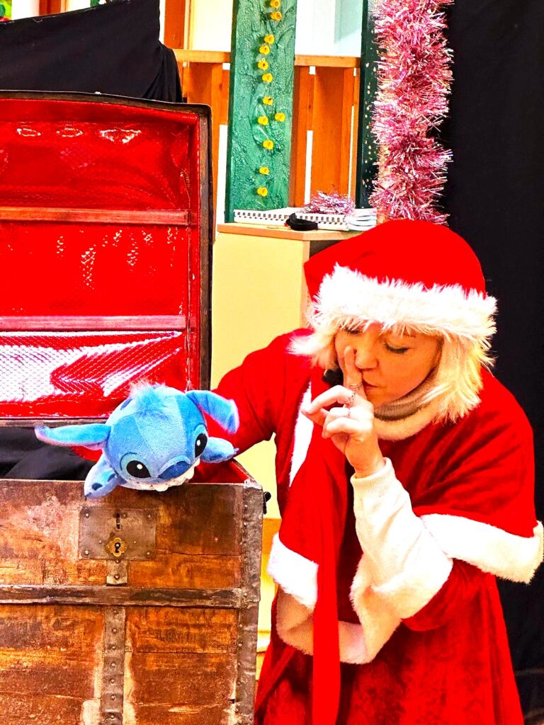 alt "LES HISTOIRES DE LA MERE NOËL "