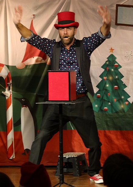 alt " Ho Ho le magicien qu'il vous faut"
