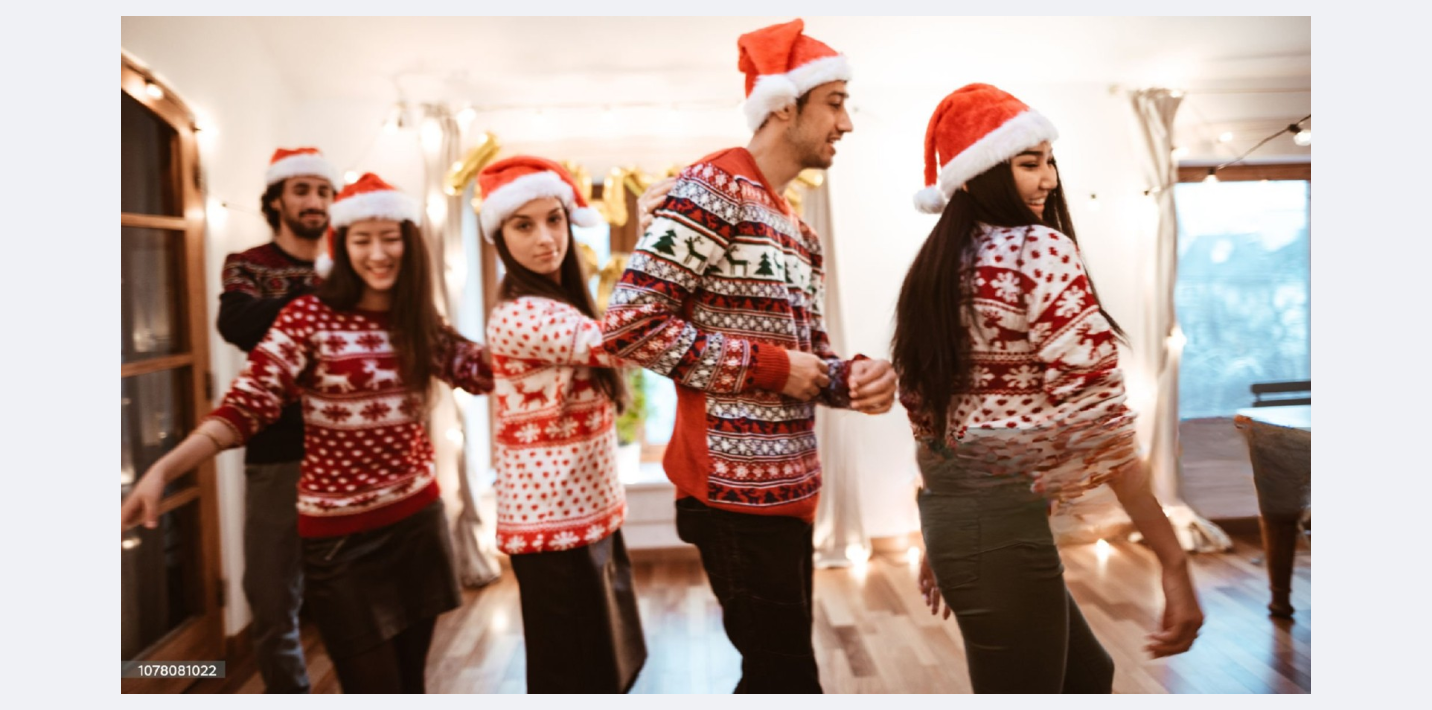 alt" Le pull moche de Noël 10"