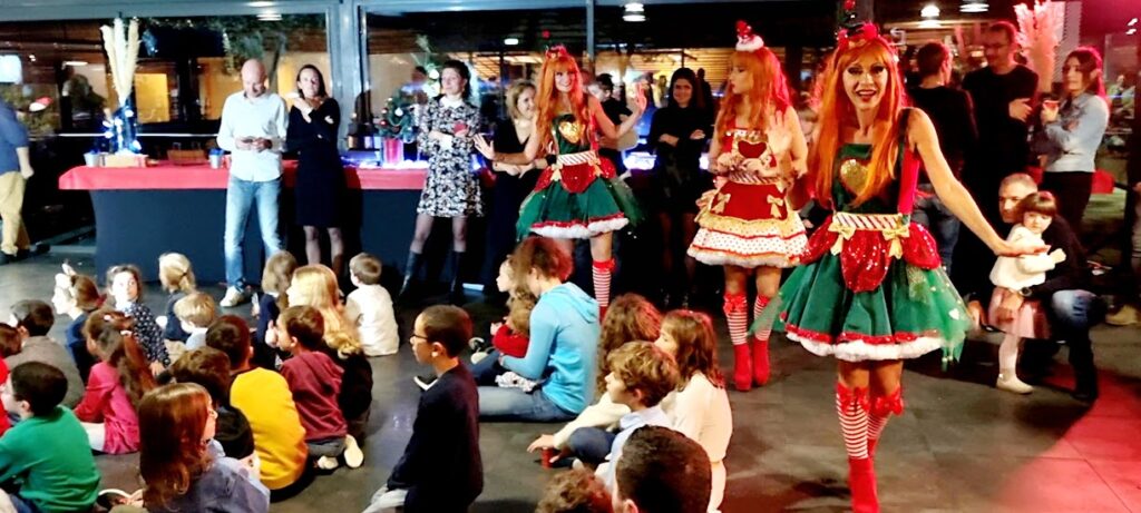 alt" les lutines du père noël"