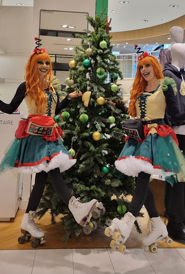 alt" les lutines du père noël"