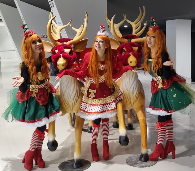 alt" les lutines du père noël"