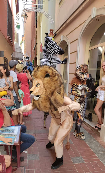 alt" jungle parade"