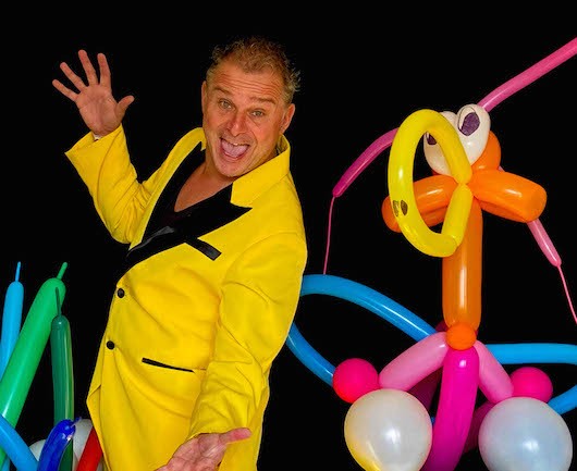 alt" Sculpture sur Ballons"